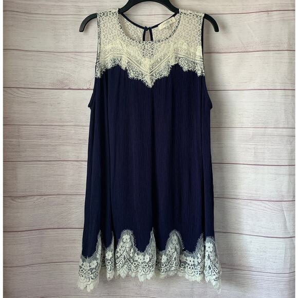 Umgee Dresses & Skirts - Umgee Navy Blue and Cream Lace Tunic Swing Dress Sleeveless Size XL